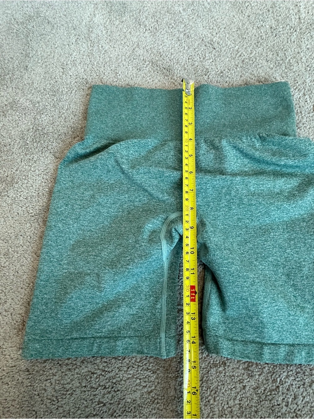 YONDIT Seamless Scrunch Butt Gym Shorts Green High Waist Biker Shorts Size M - Picture 8 of 9